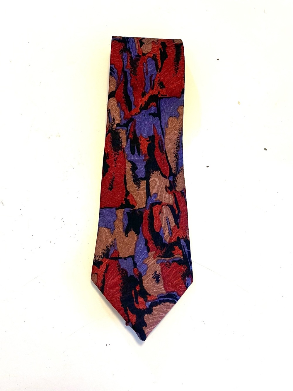 🇨🇦 Park Lane Abstract Silk Tie .